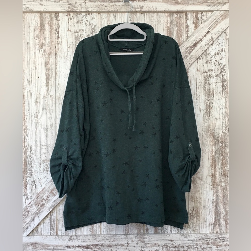 Relativity Green/Black Star Pattern Cowl Neck 3/4 Sleeve Sweater